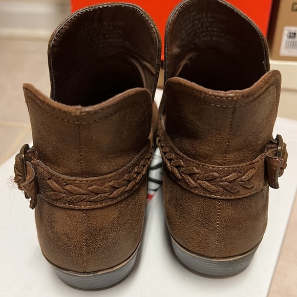 JUST FAB BOOTIES - Picture 5 of 6